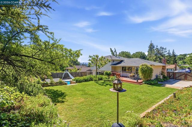 26 Greendell Pl, Pleasant Hill, CA 94523