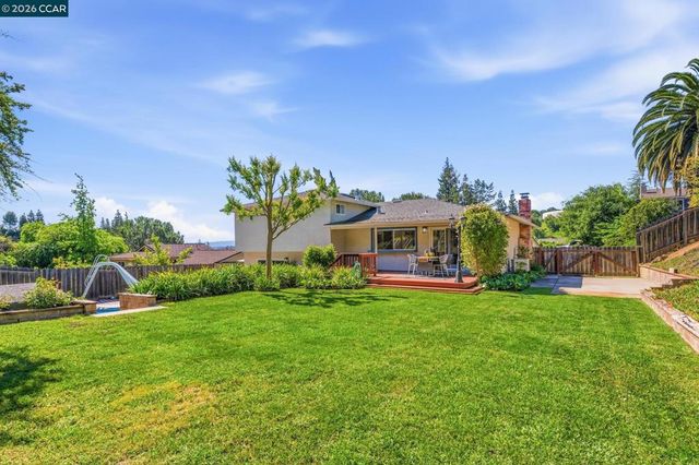 26 Greendell Pl, Pleasant Hill, CA 94523