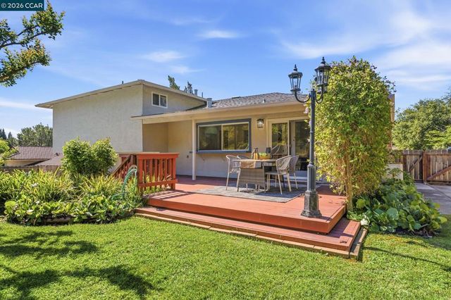 26 Greendell Pl, Pleasant Hill, CA 94523