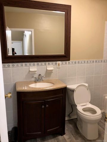 36 Cooper Street, Babylon, NY 11702