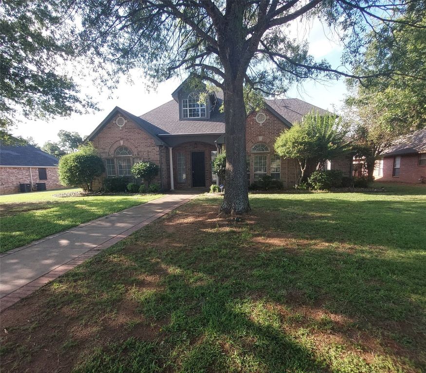 5355 Brittany Lane, Reno, TX 75462