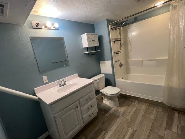 329 N Franklin Avenue, Ames, IA 50014