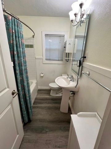 329 N Franklin Avenue, Ames, IA 50014