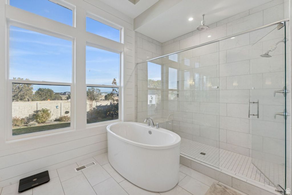 Image 21 of property listing at 4772 W THORNTREE LN, Herriman, UT 84096