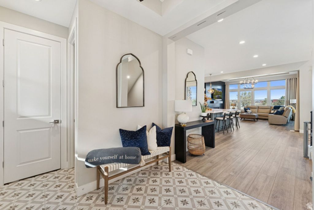 Image 4 of property listing at 4772 W THORNTREE LN, Herriman, UT 84096