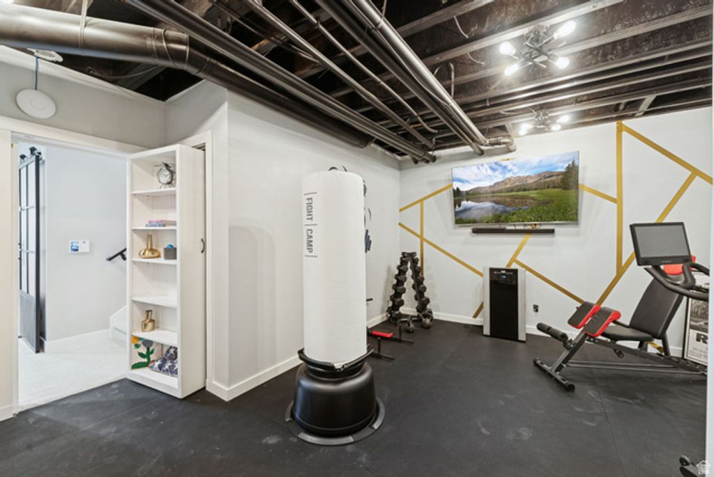 Image 39 of property listing at 4772 W THORNTREE LN, Herriman, UT 84096