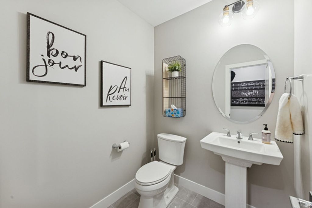 Image 48 of property listing at 4772 W THORNTREE LN, Herriman, UT 84096