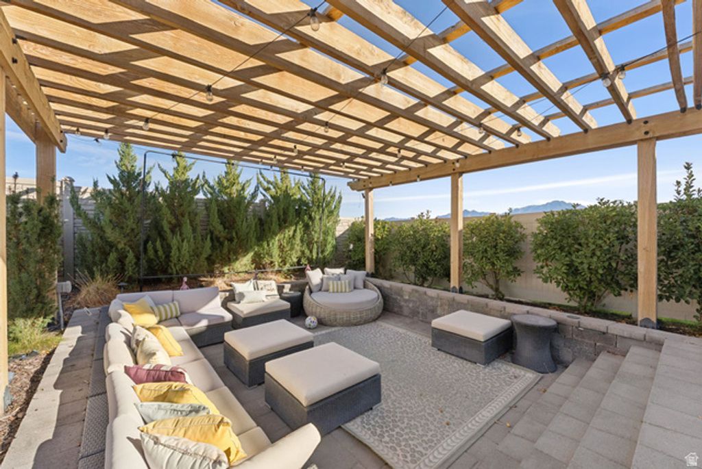 Image 54 of property listing at 4772 W THORNTREE LN, Herriman, UT 84096