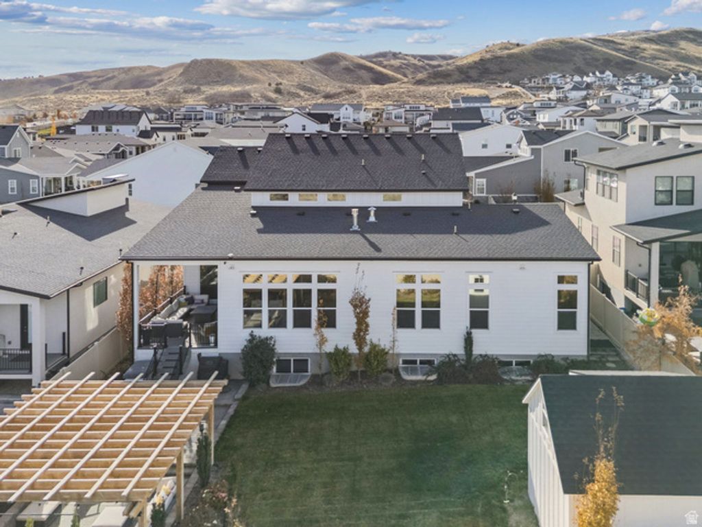 Image 57 of property listing at 4772 W THORNTREE LN, Herriman, UT 84096