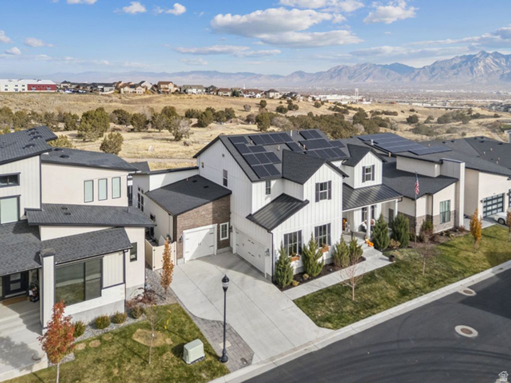 Image 58 of property listing at 4772 W THORNTREE LN, Herriman, UT 84096