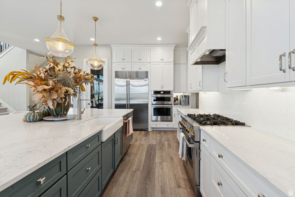 Image 9 of property listing at 4772 W THORNTREE LN, Herriman, UT 84096