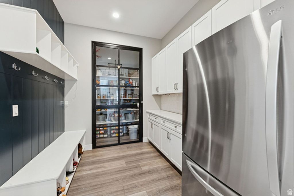 Image 10 of property listing at 4772 W THORNTREE LN, Herriman, UT 84096