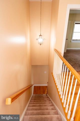 19 E BROAD ST #B-1, Trumbauersville, PA 18970