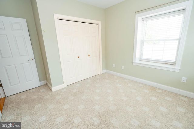 19 E BROAD ST #B-1, Trumbauersville, PA 18970