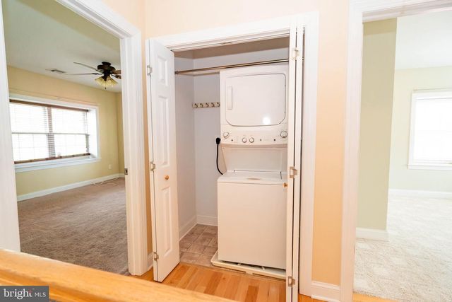 19 E BROAD ST #B-1, Trumbauersville, PA 18970