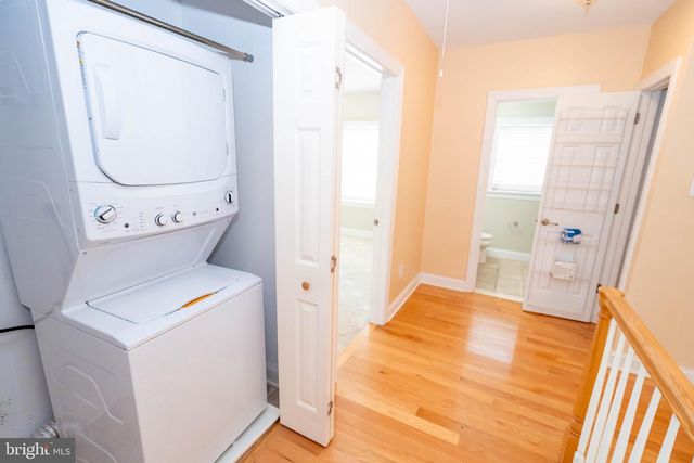 19 E BROAD ST #B-1, Trumbauersville, PA 18970