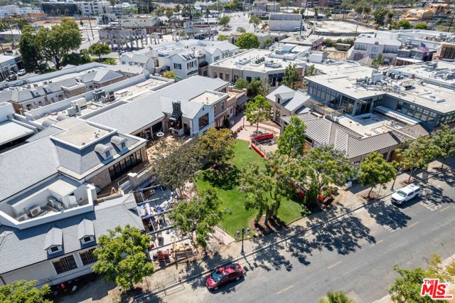1011 Embury Street, Pacific Palisades (los Angeles), CA 90272