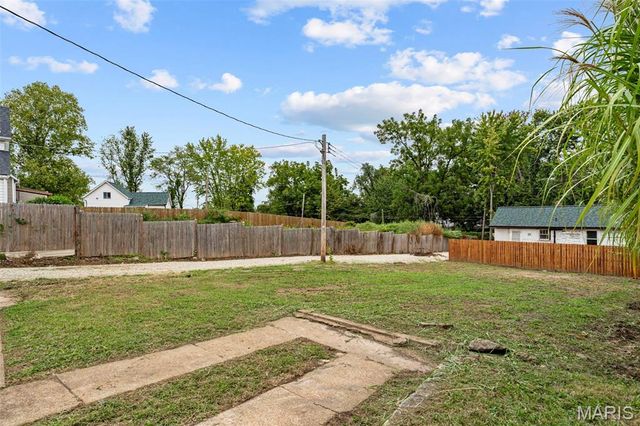 4463 Beck Avenue, St Louis, MO 63116