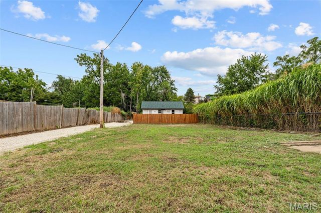 4463 Beck Avenue, St Louis, MO 63116
