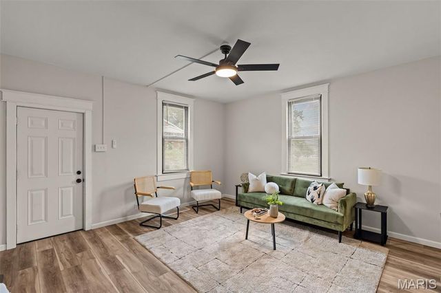 4463 Beck Avenue, St Louis, MO 63116
