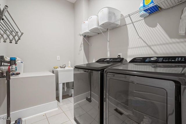 1305 Boxwood Trace Lane, Hillsborough, NC 27278