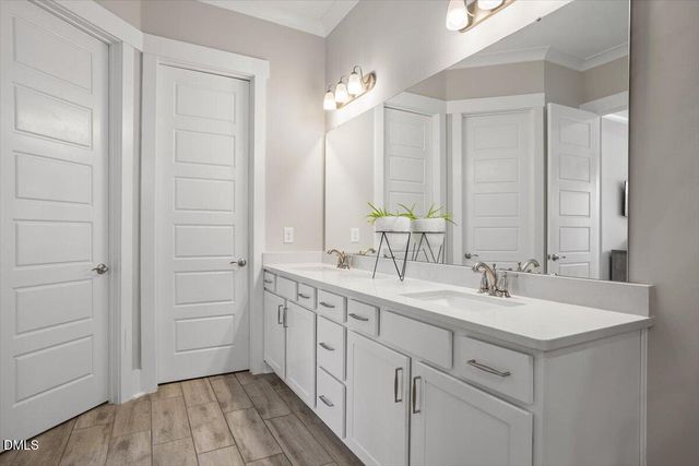 1305 Boxwood Trace Lane, Hillsborough, NC 27278