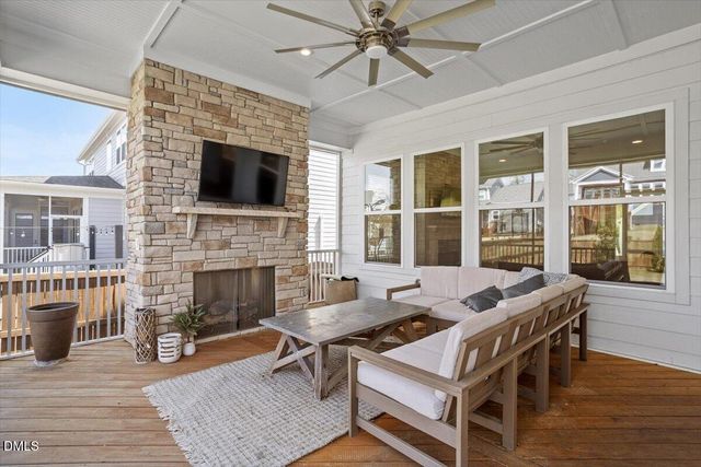 1305 Boxwood Trace Lane, Hillsborough, NC 27278