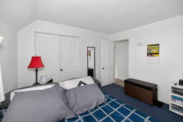 220 E Lincoln Avenue, Belvidere, IL 61008
