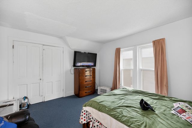 220 E Lincoln Avenue, Belvidere, IL 61008