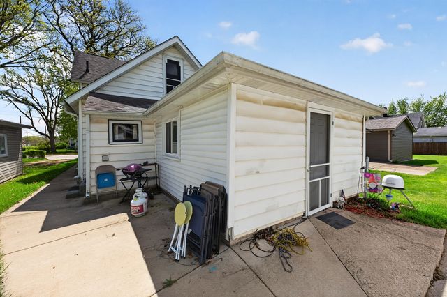 220 E Lincoln Avenue, Belvidere, IL 61008