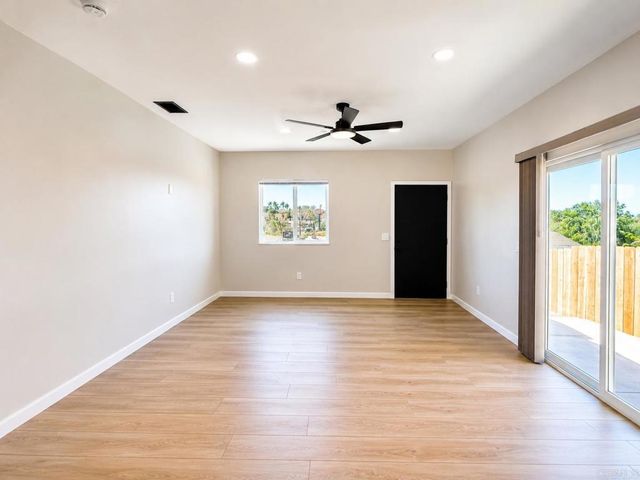 263 Hannalei Drive, Vista, CA 92083
