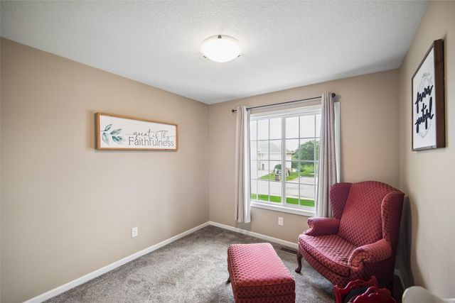 122 SE Sugarberry Lane, Pleasant Hill, IA 50327