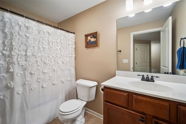 122 SE Sugarberry Lane, Pleasant Hill, IA 50327