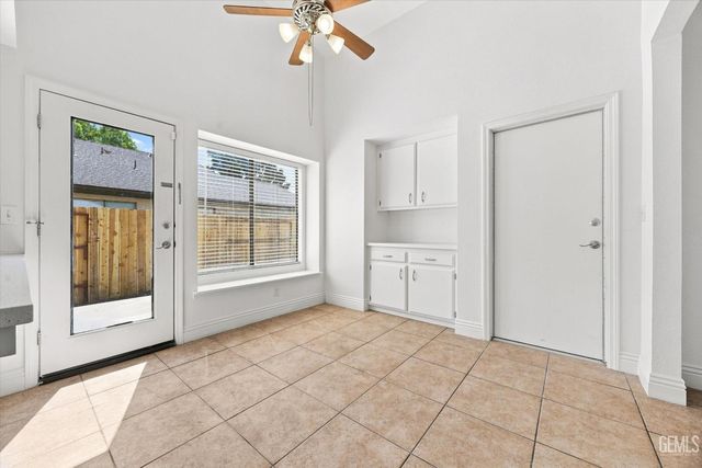 3520 Snowflake Court, Bakersfield, CA 93309