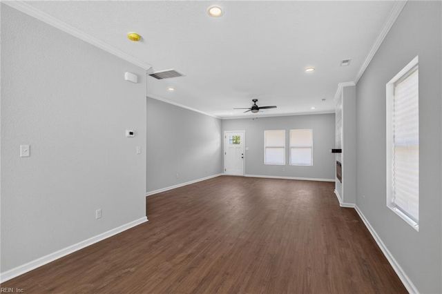 126 N Division ST, Suffolk, VA 23434
