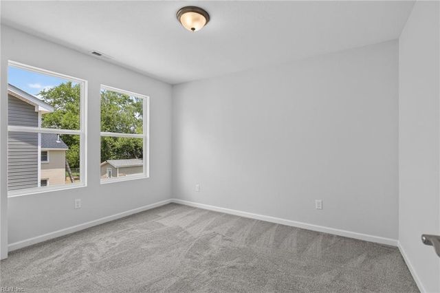 126 N Division ST, Suffolk, VA 23434