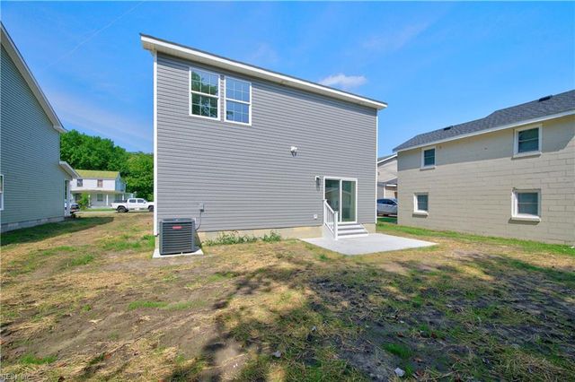 126 N Division ST, Suffolk, VA 23434