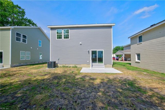 126 N Division ST, Suffolk, VA 23434