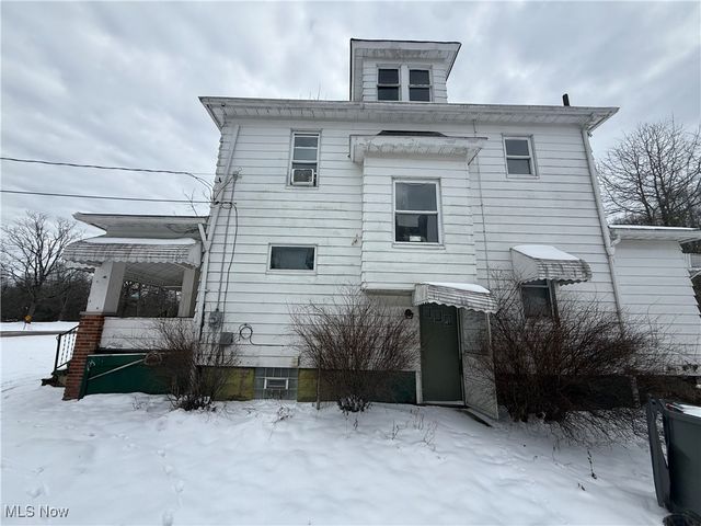 2849 Mcguffey Road, Youngstown, OH 44505