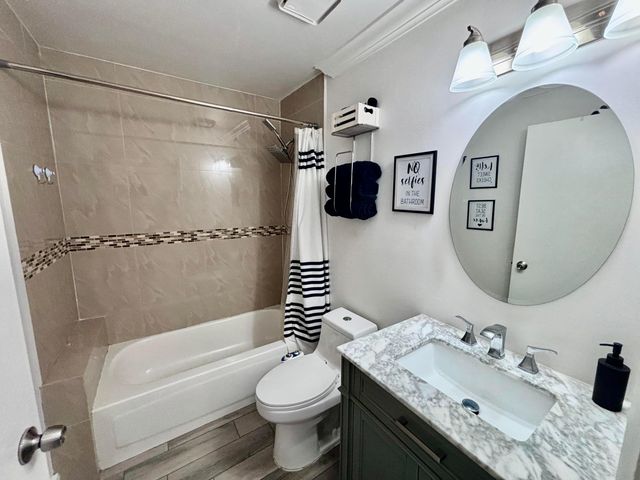 11173 NW 38TH Place, Sunrise, FL 33351