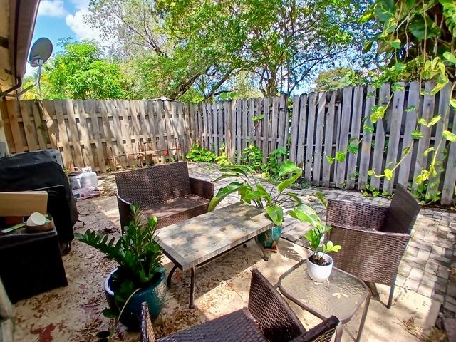 11173 NW 38TH Place, Sunrise, FL 33351