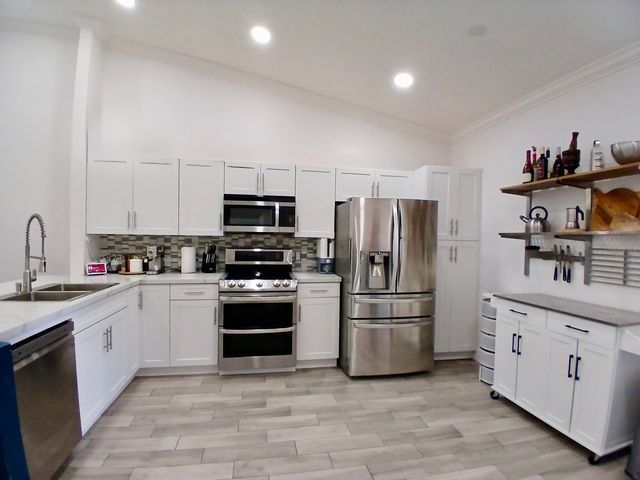 11173 NW 38TH Place, Sunrise, FL 33351