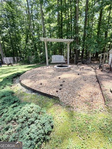 15 Briarwood Lane, Newnan, GA 30265