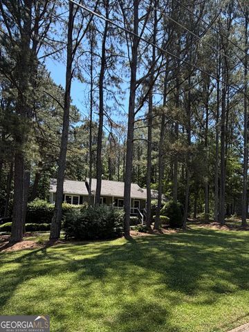 15 Briarwood Lane, Newnan, GA 30265