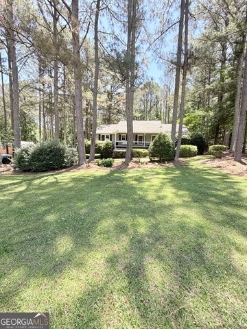15 Briarwood Lane, Newnan, GA 30265