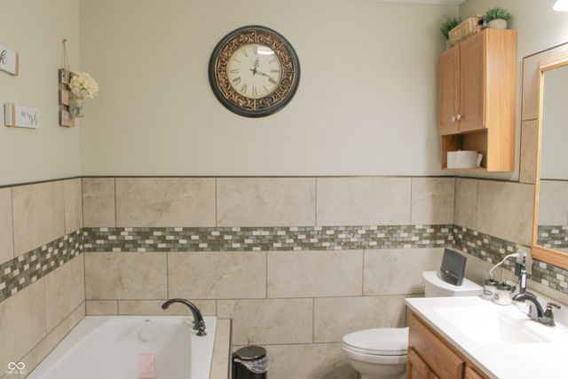 8079 N County Road 1200 E, Seymour, IN 47274