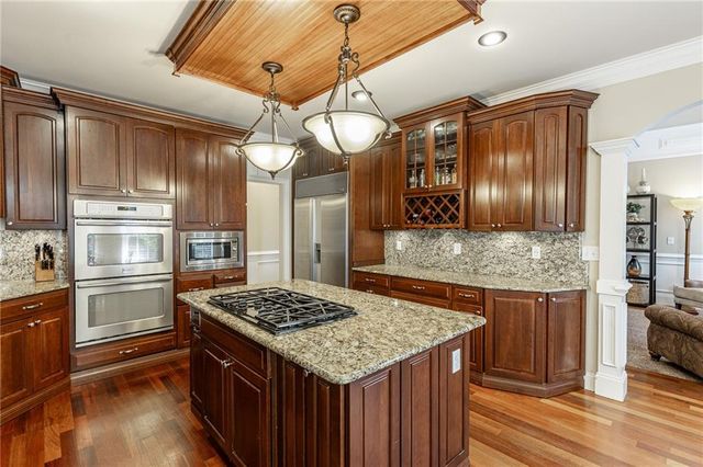 665 Links View Drive, Sugar Hill, GA 30518