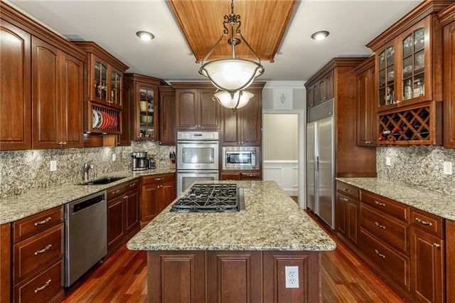 665 Links View Drive, Sugar Hill, GA 30518