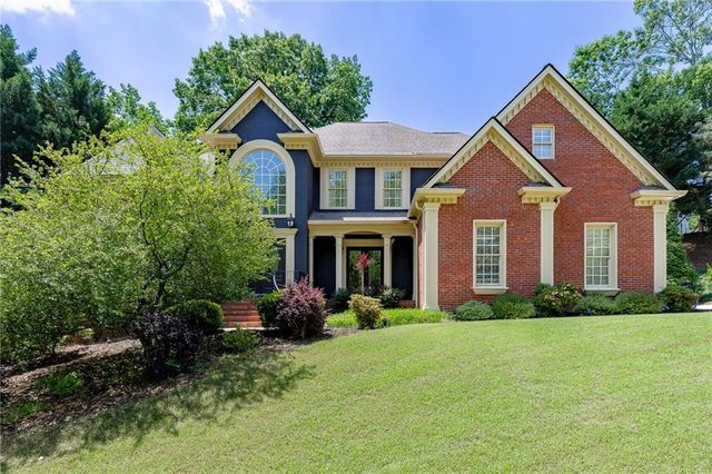 665 Links View Drive, Sugar Hill, GA 30518