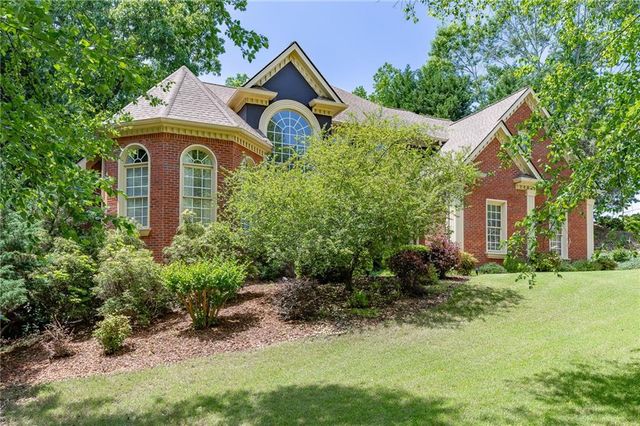 665 Links View Drive, Sugar Hill, GA 30518